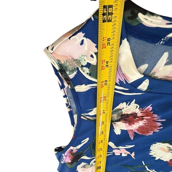 APT. 9 Floral Sleeveless Dress - L
Bright blue dress with a bold floral print. - Picture 5 of 5